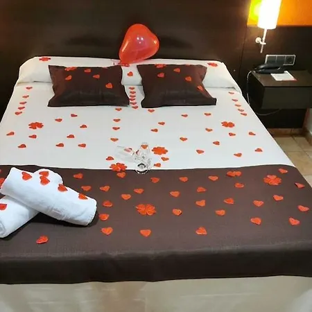 Pinar Del Mar Szálloda 3*