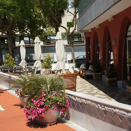 Pinar Del Mar Szálloda 3*