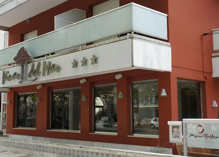 Pinar Del Mar 3*